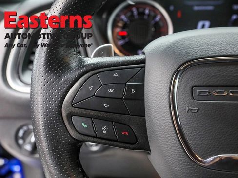 Used 2022 Dodge Challenger R/T Scat Pack w/ Scat Pack Stripe image 15