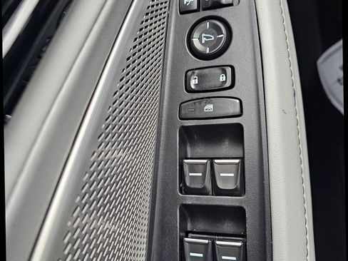 Used 2022 Acura MDX SH-AWD w/ Technology Package image 22