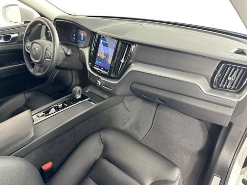 Used 2023 Volvo XC60 B5 Core w/ Climate Package image 29