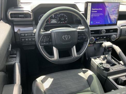Certified 2026 Toyota 4Runner TRD Off-Road Premium AWD/4WD image 17