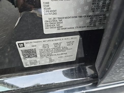 Used 2020 GMC Sierra 1500 SLT w/ X31 Off-Road Package AWD/4WD image 13