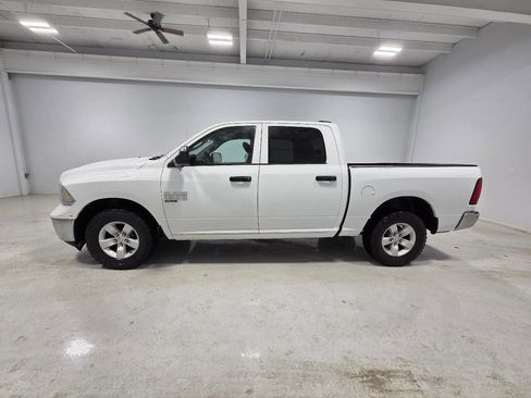 Used 2022 RAM 1500 Tradesman w/ Chrome Appearance Group image 4