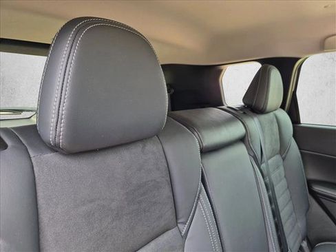 Used 2022 Mitsubishi Outlander SE FWD image 13
