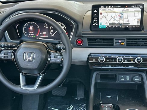 New 2025 Honda Pilot Touring image 15