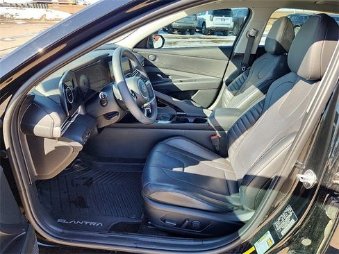 Used 2023 Hyundai Elantra Limited w/ Preferred Accessory Package image 11