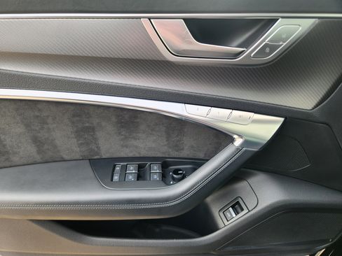 Used 2021 Audi RS 7 Sportback w/ Black Optic Package image 18