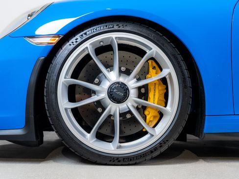 Used 2018 Porsche 911 GT3 RWD image 3