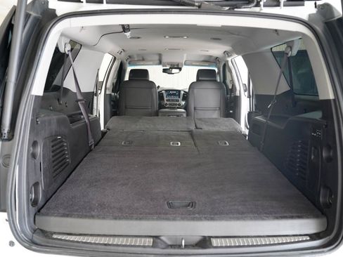Used 2017 GMC Yukon XL SLT AWD/4WD image 40