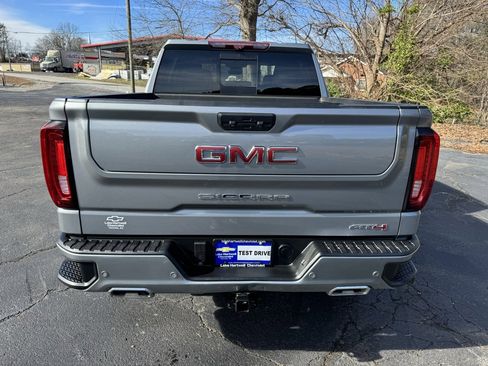 Used 2023 GMC Sierra 1500 AT4 w/ Technology Package image 5