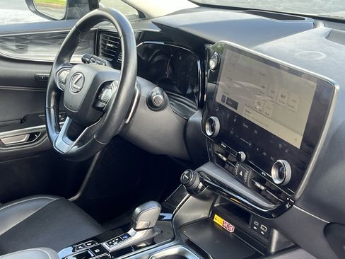 Used 2024 Lexus NX 350h AWD w/ Vision Package image 16