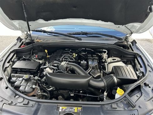 Used 2022 Dodge Durango SXT image 4