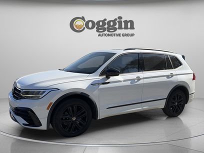 Used 2022 Volkswagen Tiguan SE R-Line