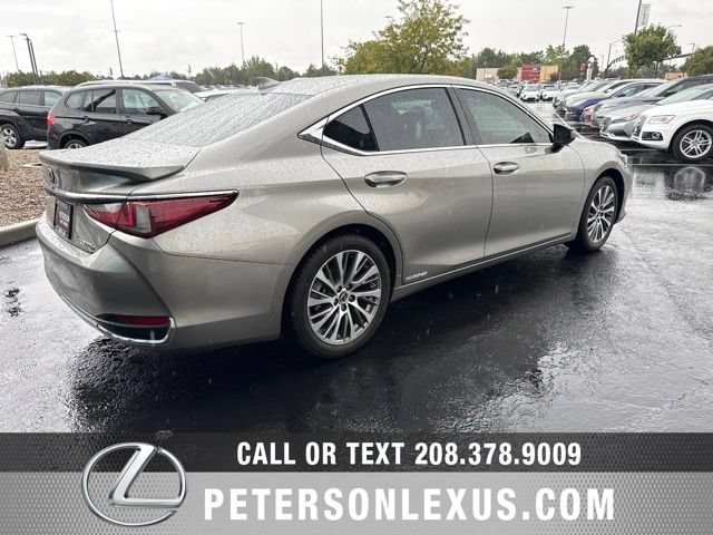 Used 2019 Lexus ES 300h w/ Premium Package FWD image 6