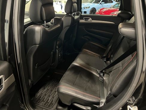 Used 2013 Jeep Grand Cherokee Trailhawk image 28