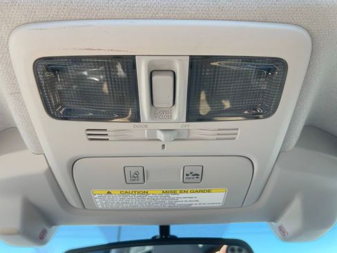 Used 2015 Subaru Forester 2.5i Limited image 15