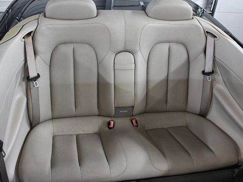 Used 2001 Mercedes-Benz CLK 320 Cabriolet image 23