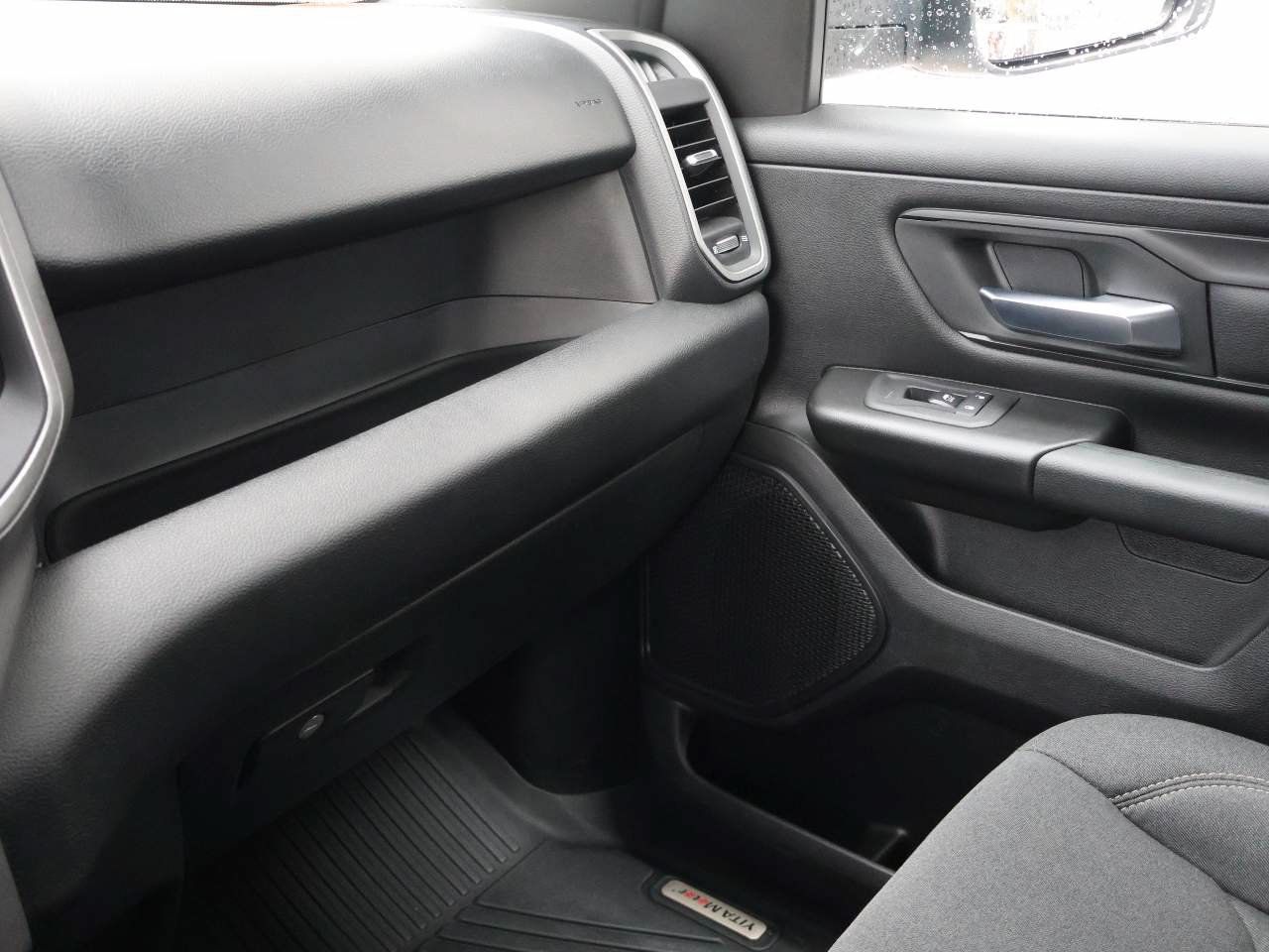 Used 2026 RAM 1500 Express RWD image 15