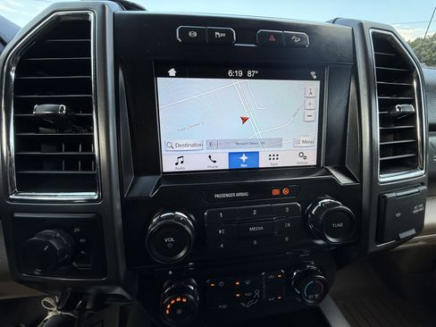 Used 2017 Ford F250 XLT w/ XLT Value Package image 28