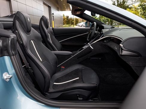 Used 2026 Ferrari Roma Spider RWD image 10
