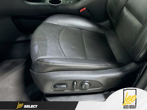 Used 2021 GMC Terrain SLT AWD/4WD image 21