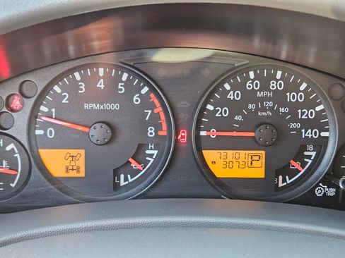 Used 2015 Nissan Frontier SV AWD/4WD image 38