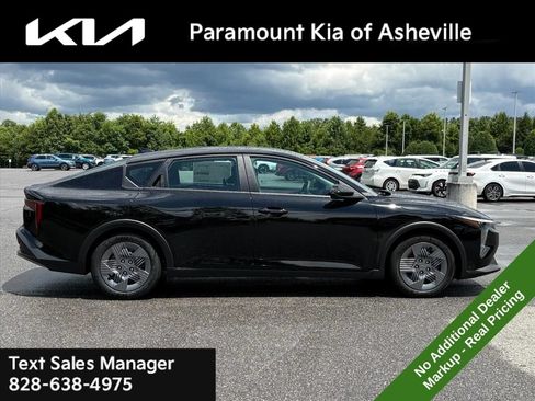 New 2026 Kia K4 FWD image 7