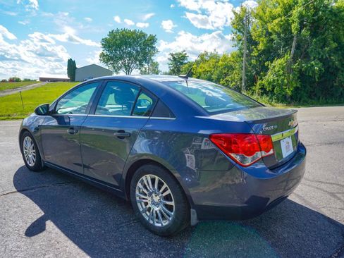 Used 2013 Chevrolet Cruze Eco FWD image 5