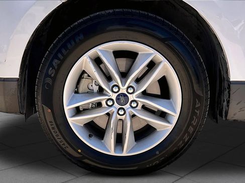 Used 2016 Ford Edge SEL AWD/4WD image 11