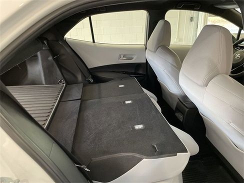 Used 2023 Toyota Corolla SE image 16