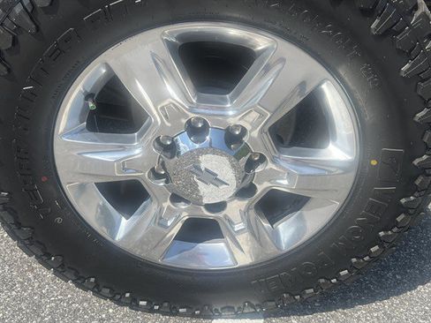 Used 2017 Chevrolet Silverado 2500 LTZ w/ Duramax Plus Package AWD/4WD image 16