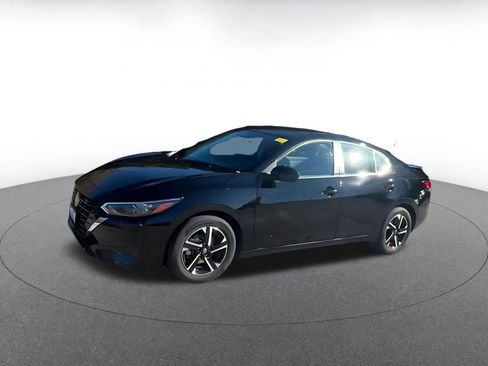 Used 2025 Nissan Sentra SV image 8