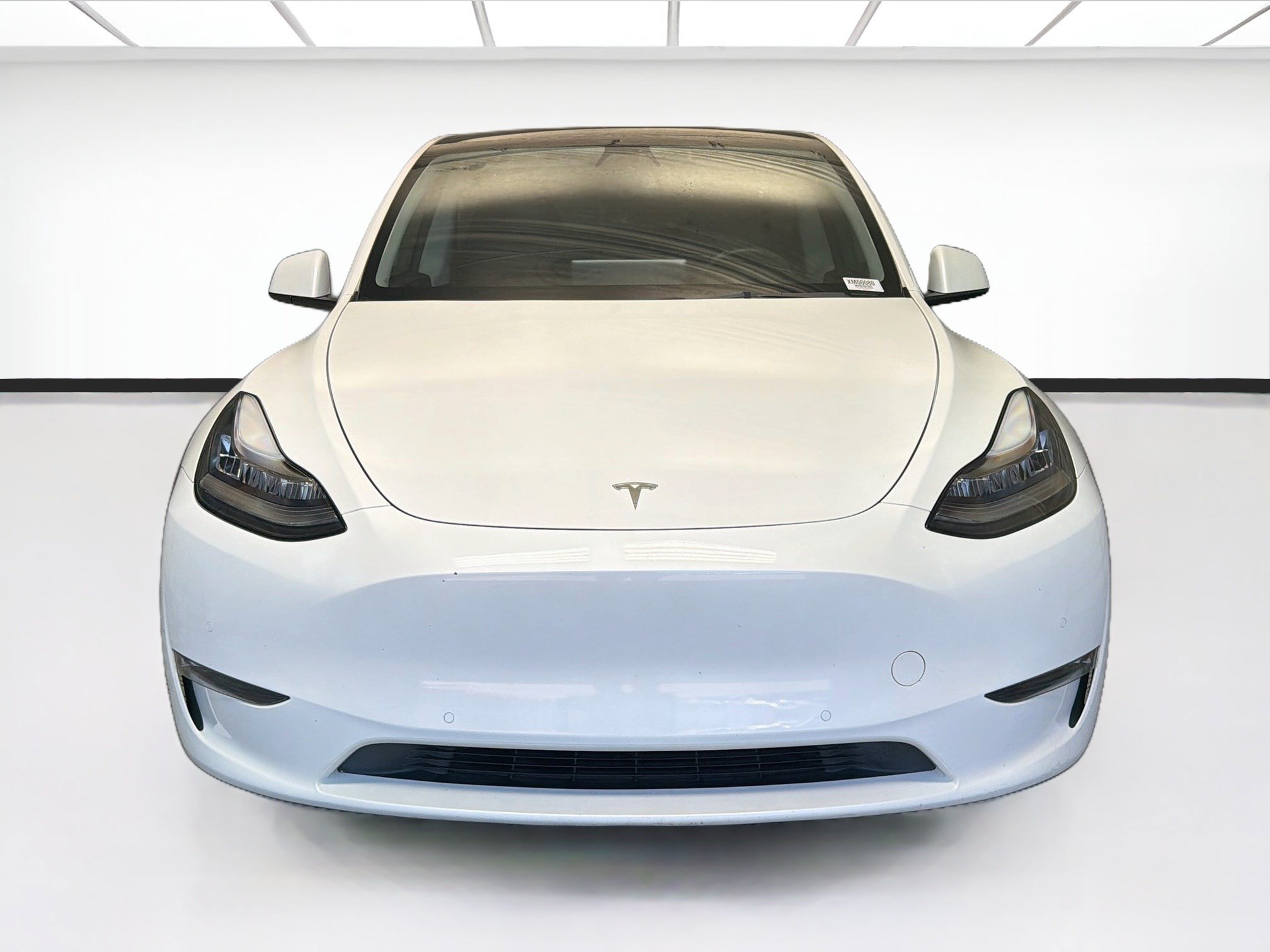 Used 2022 Tesla Model Y Long Range AWD/4WD image 2