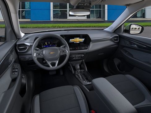 New 2026 Chevrolet TrailBlazer LT w/ Convenience Package AWD/4WD image 15