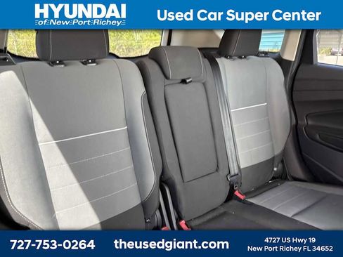 Used 2015 Ford Escape SE w/ Equipment Group 201A image 9