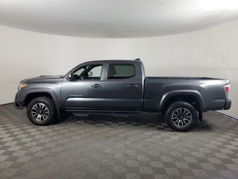 Used 2021 Toyota Tacoma TRD Sport w/ Technology Package image 7