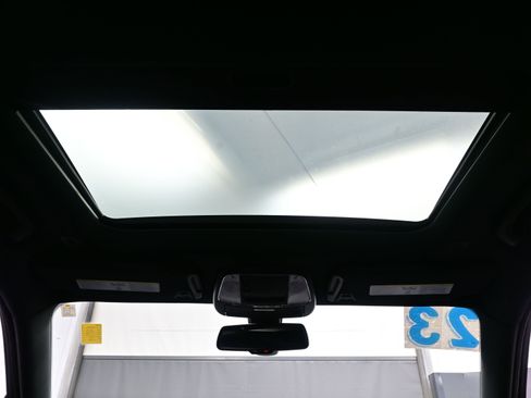 Used 2023 Dodge Charger SXT w/ Blacktop Package image 17