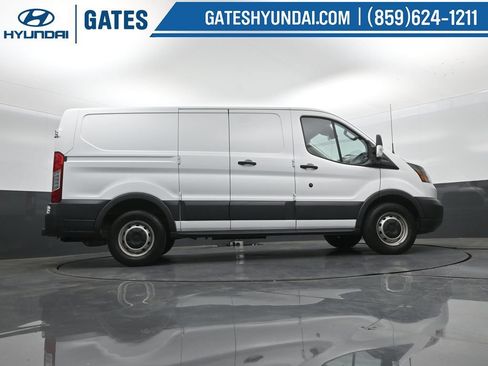 Used 2018 Ford Transit 150 130 Low Roof RWD image 34
