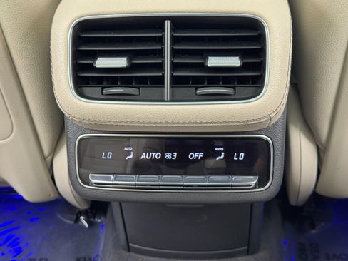 Used 2020 Mercedes-Benz GLS 450 4MATIC w/ Convenience Package image 41