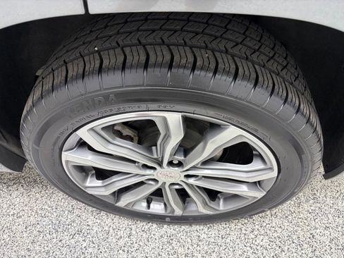 Used 2020 GMC Terrain Denali w/ Denali Premium Package image 8