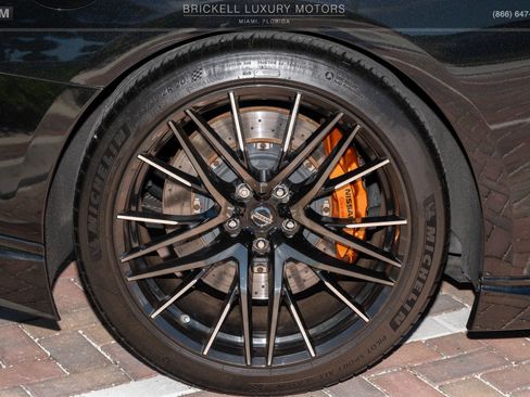 Used 2020 Nissan GT-R Premium w/ Premium Interior Package AWD/4WD image 42