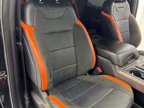 Used 2018 Ford F150 Raptor w/ Equipment Group 802A Luxury AWD/4WD image 32