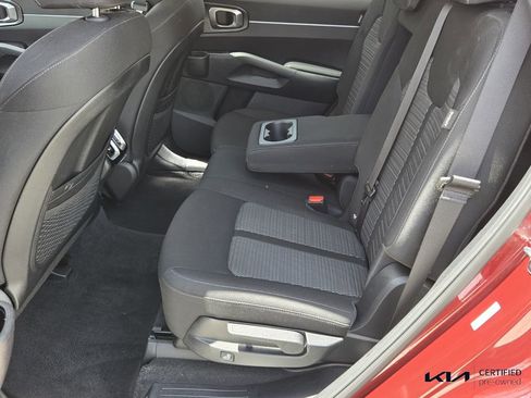 Certified 2025 Kia Sorento LX image 12