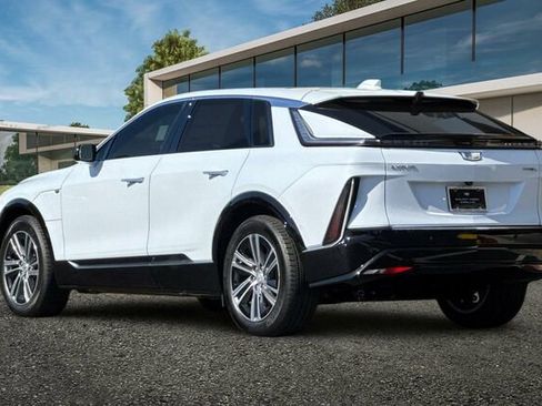 New 2026 Cadillac Lyriq Premium Luxury image 6