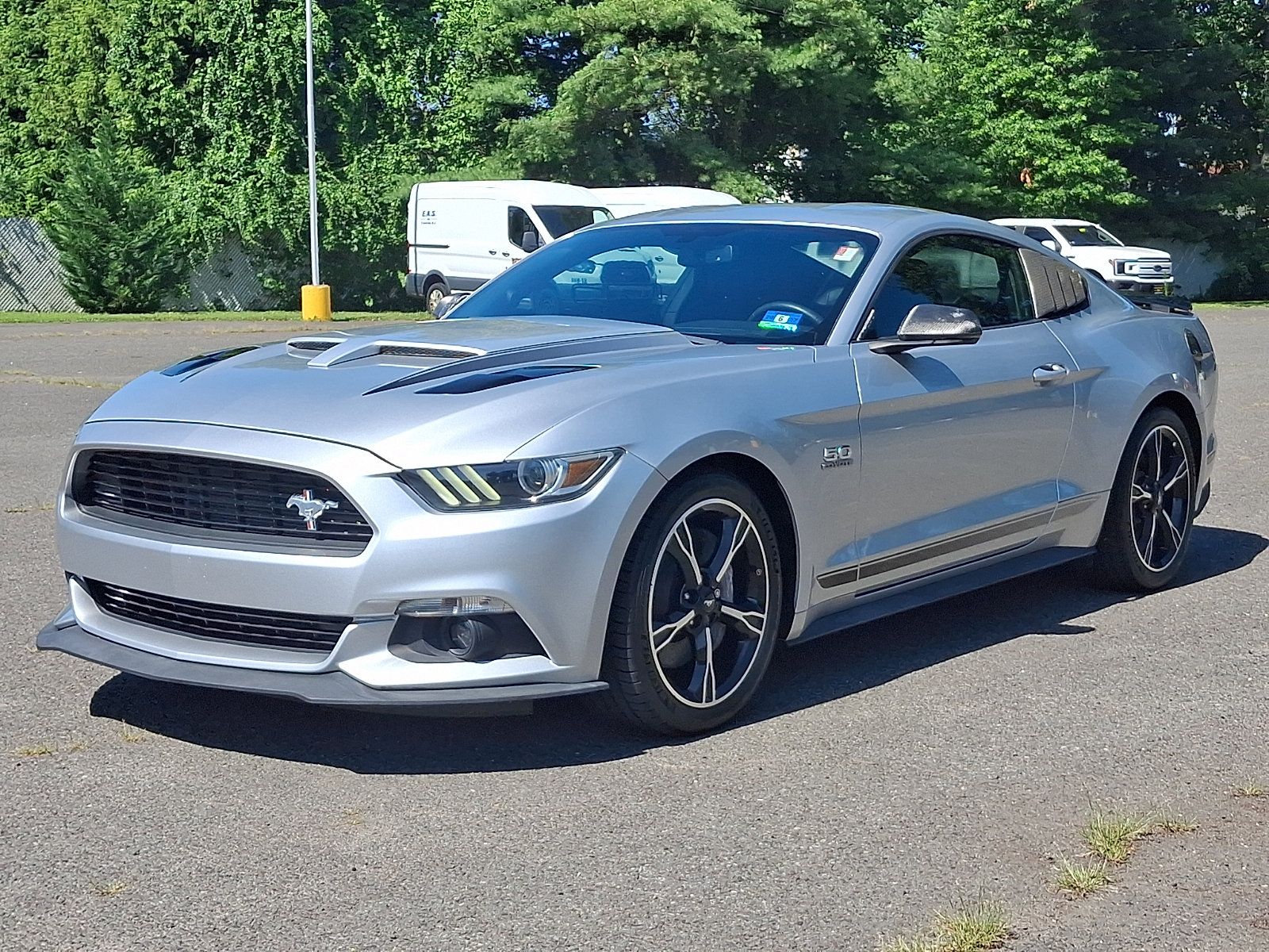 Used 2016 Ford Mustang GT Premium w/ Enhanced Security Package RWD image 3