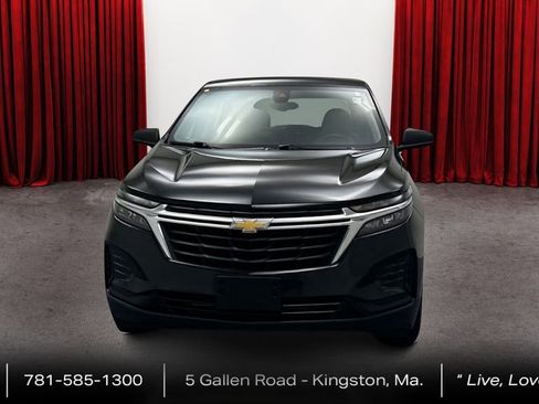 Used 2022 Chevrolet Equinox LS image 2