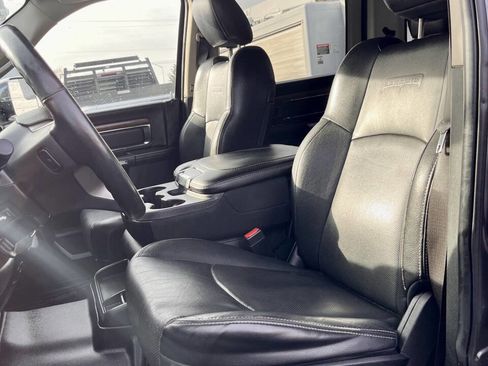 Used 2017 RAM 1500 Laramie w/ Convenience Group image 16