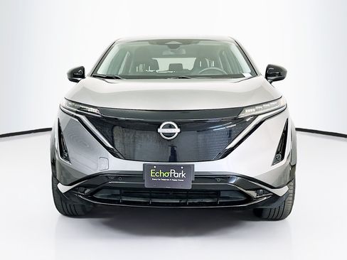 Used 2024 Nissan Ariya AWD image 2