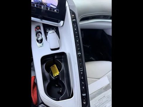 Used 2021 Chevrolet Corvette Stingray Premium Cpe w/ Z51 Performance Package RWD image 28