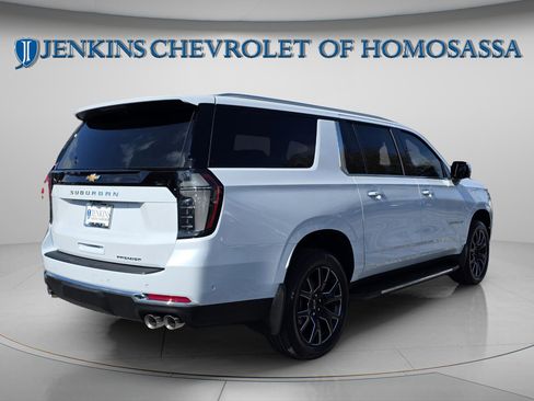 New 2026 Chevrolet Suburban Premier image 7
