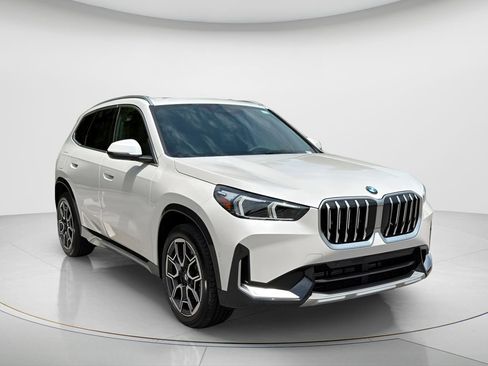 New 2026 BMW X1 xDrive28i w/ Convenience Package AWD/4WD image 3